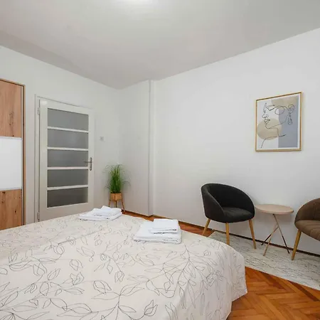 In - Istrien 53416 * Πόρετς